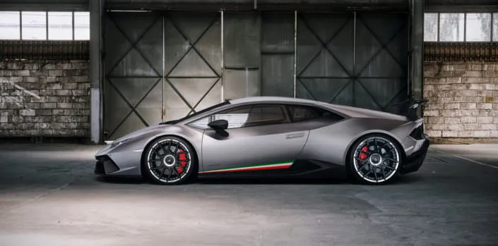 side view huracan performante tuning