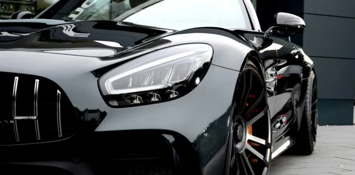 close up front wheel amg gtr 20 inch