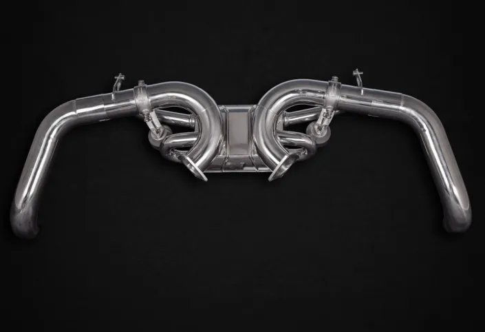R8-2020-exhaust-capristo