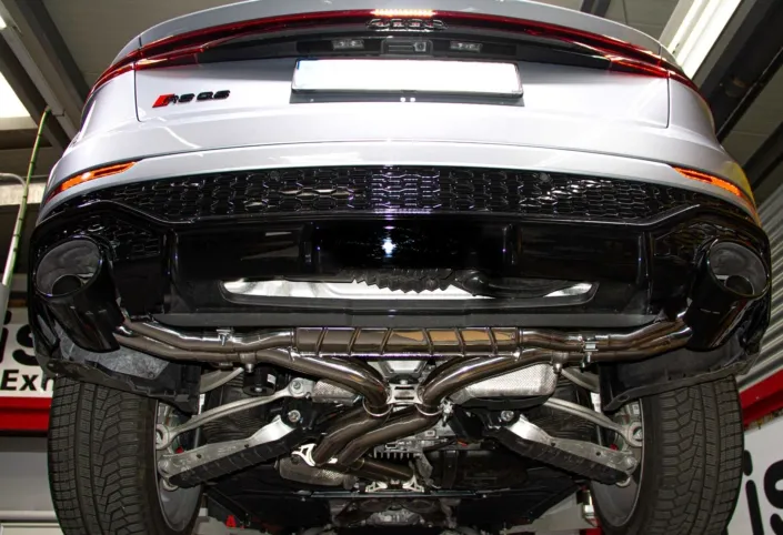 exhaust-RS-Q8