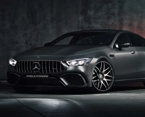 frontal view mercedes gt63 with massive 22 inch tuning wheels