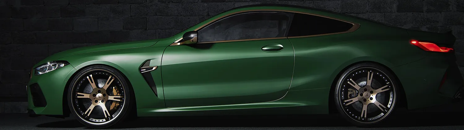 BMW-M8-Competition-gruen-side