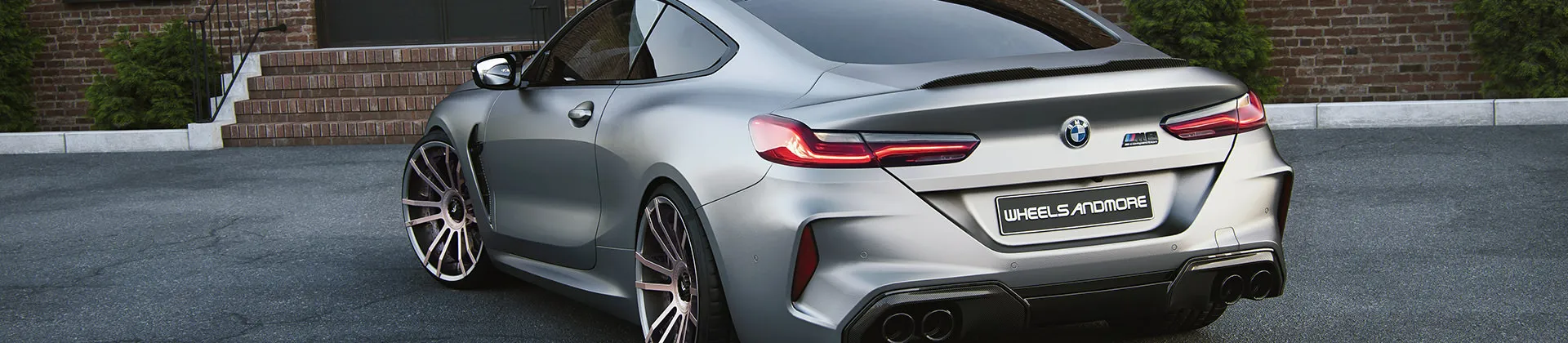 BMW-M8-Competition-silber-grau-heckside