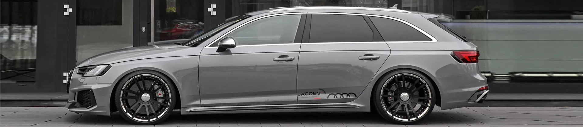 wheels-rs-4 side view rs4 b9 with 20 icnh wheels