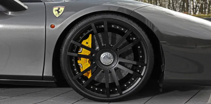 21-wheels-ferrari-488-black-spider-tuning close up matte black fiwe wheel on ferrari 488