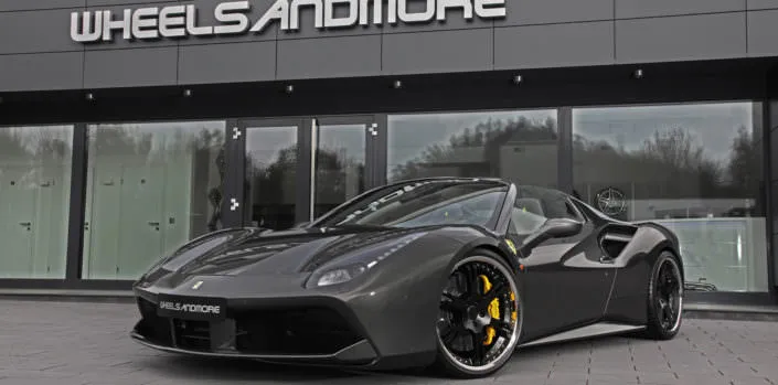alloys-tuning-ferrari-488-spider full front view of 488 gts with 21 and 22 inch 6sporz wheels