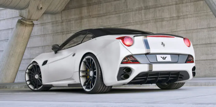 exhaustsystem-Ferrari-California ultra wide and concave fiwe wheels on white california rearview