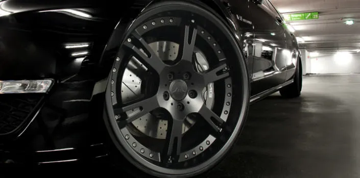 close up matte black forged 6sporz wheel on cls 63 amg