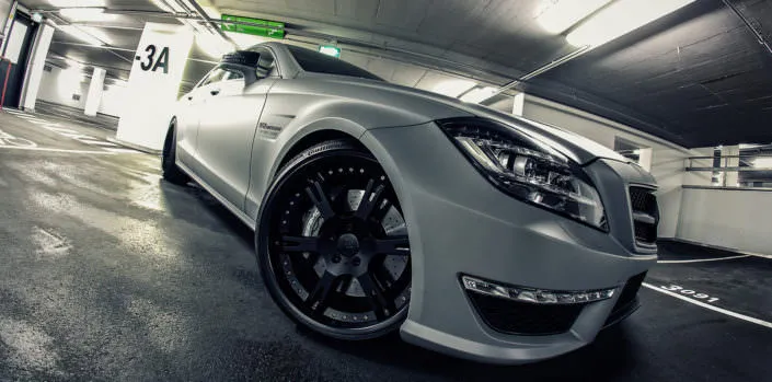 grey cls side front close up 20 inch wheels black multipart