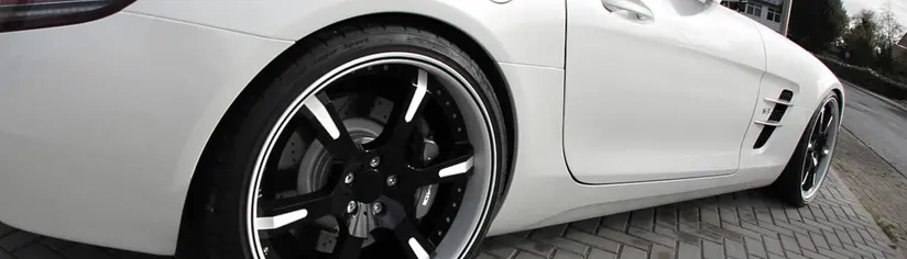 Mercedes-Benz SLS AMG イミテートレーシング Mercedes-Benz SLS AMG Electric Drive Makes Odd 'Ring