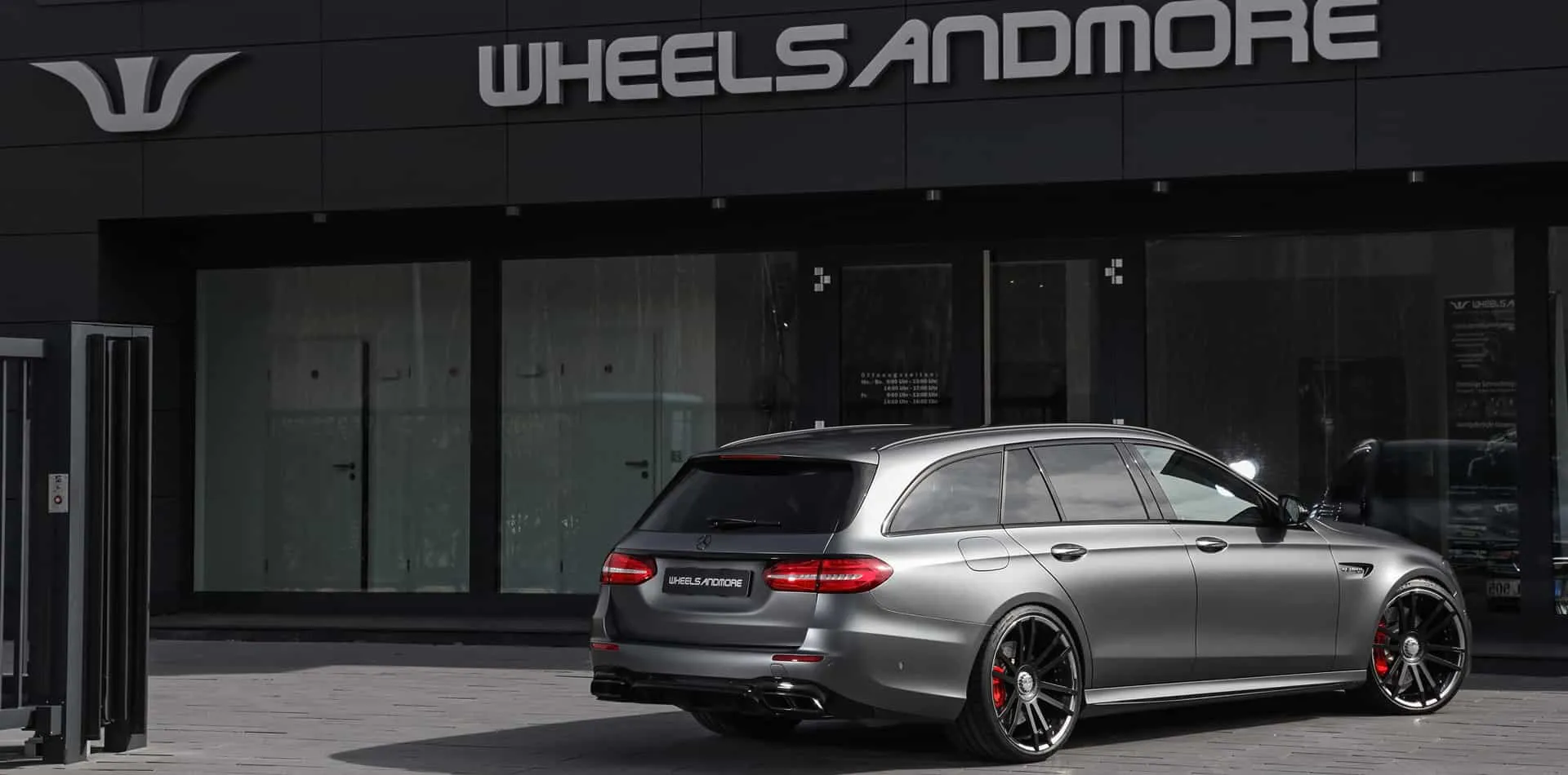 Mercedes E-Klasse W213 Tuning Programm by Wheelsandmore